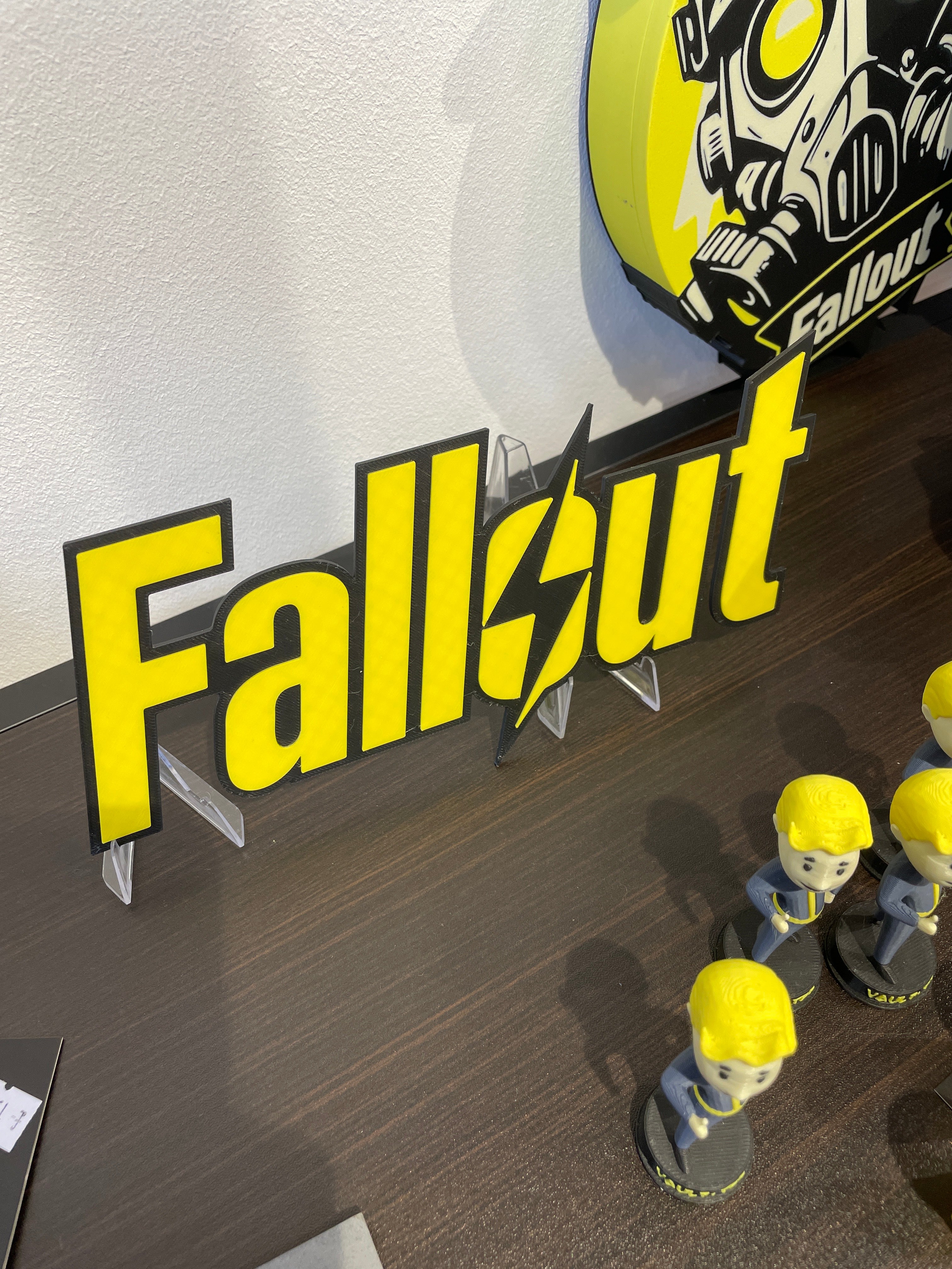 Fallout Art Black Yellow / Blue Yellow – The 3D Printiverse